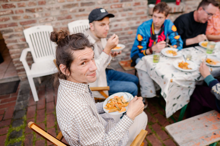 _DSC4353 Dinner at the camp house during the longboard camp
